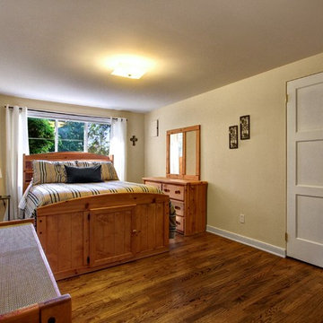 SOLD | Three Tree Point Cape Cod | 16067 Maplewild Ave SW | Seattle, WA