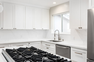Transitional kitchen photo in San Francisco