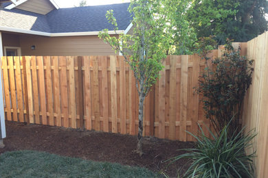 Design ideas for a traditional landscaping in Portland.