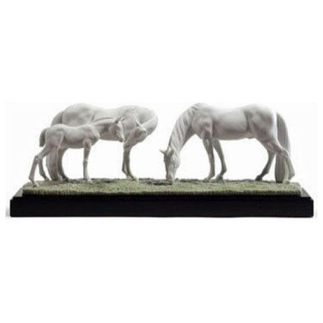 Lladro Horses, The Meadow Figurine 01008699
