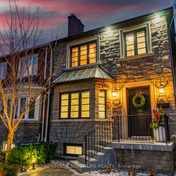 Semi-Detached Fully-Completely - Davisville Village
