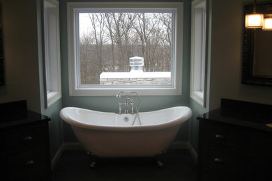Transitional bathroom photo in Cedar Rapids