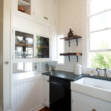Semi-Custom Kitchen Cabinets in Oakland