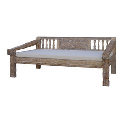 Nordik Daybed - whitewash finish - Products