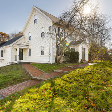 In-Law Suite, Holliston