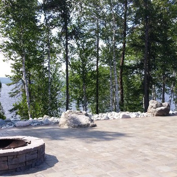 Lakefront landscaping