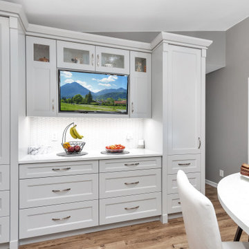 Maple & White Lacquer Traditional Kitchen
