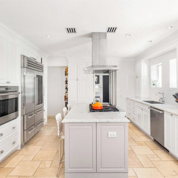 Duo Tone Lacquer Kitchen Cabinets
