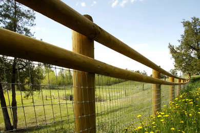 Split Rail & Wire Fence
