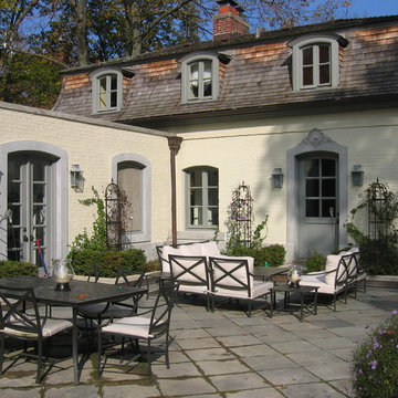 Traditional Patio