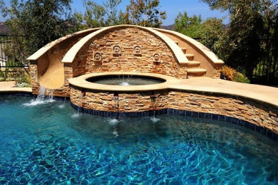 Design ideas for a tropical landscaping in Orange County.
