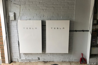 Surrey - 2 x Tesla Powerwall 2 (27 kWh)