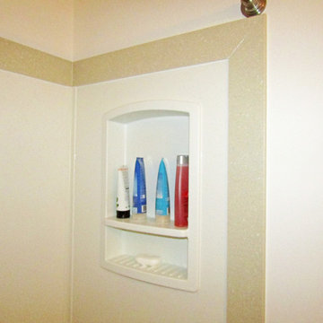 Attractive Hall Bath (B-93)