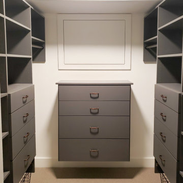Walk-in Closets - Wildewood At Stowe