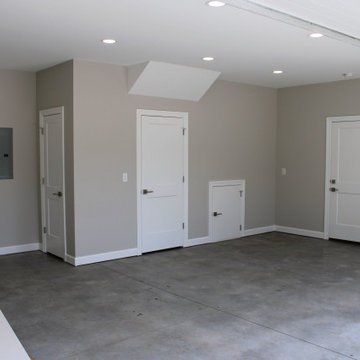 Custom Garage + Mother-in-Law Suite
