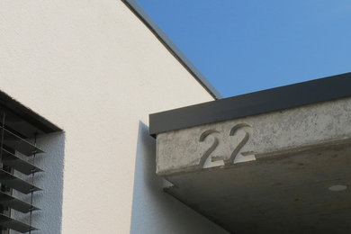 Haus F Detail Hausnummer