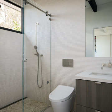Flowing Courtyard Eichler