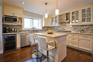 Inspiration for a transitional kitchen remodel in Toronto