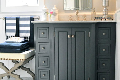 Inspiration for a timeless bathroom remodel in Orange County