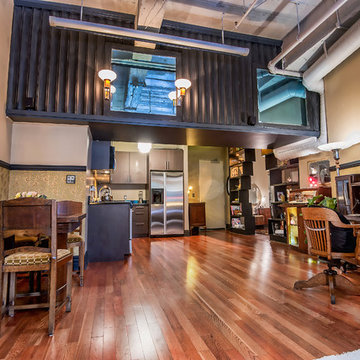 Hollywood Director's loft in iconic Art Deco building