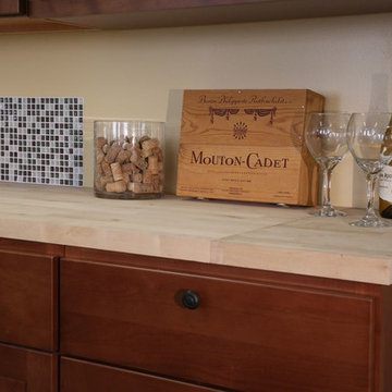 Findley & Myers Montauk Cherry Kitchen Cabinets