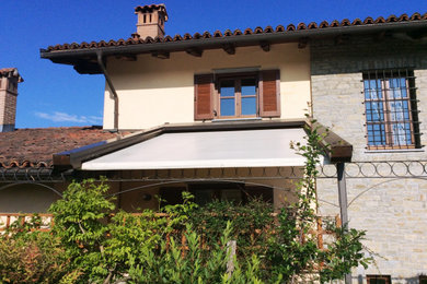 Immagine della facciata di una casa contemporanea