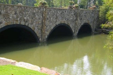 Photo of a traditional landscaping in Birmingham.
