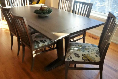 Minimalist dining room photo in Toronto