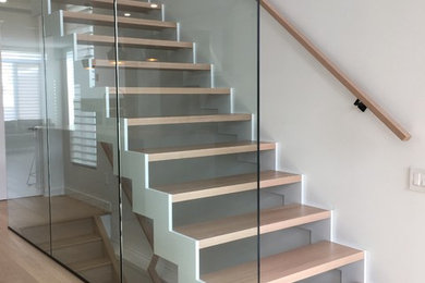Design ideas for a modern staircase in Edmonton.