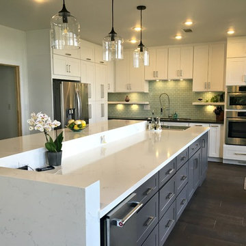 LAKESIDE KITCHEN
