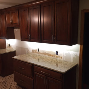 Diamond Reflections Whiskey Black Kitchen