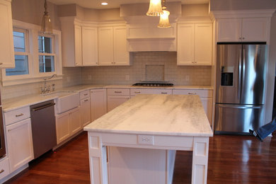Kitchen - kitchen idea in New York
