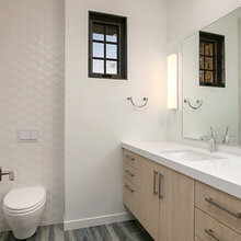 edie bathroom