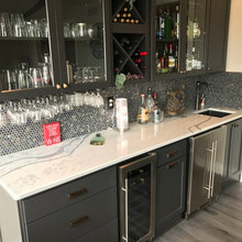 Kitchen bar area