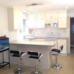 InStyle Cabinet - Cream Kitchen Cabinet - Burnaby - Kitchen Cabinetry