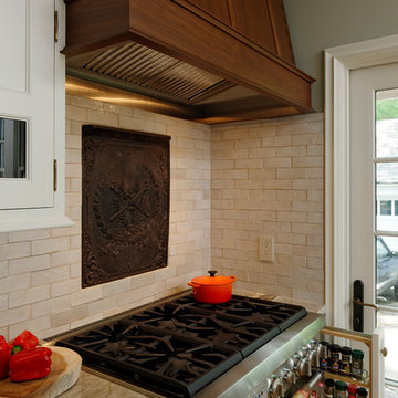 Chevy Chase, Maryland - Traditional - Kitchen
