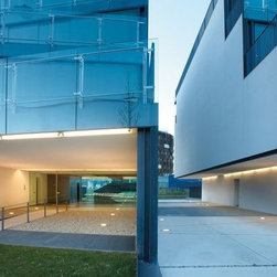 Naiade Drive Over Round Floor LED Lamp by Artemide - Outdoor Floor Lamps