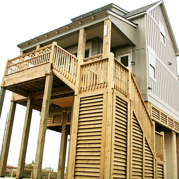 Coastal ThePetitHouse.com Front Elevation