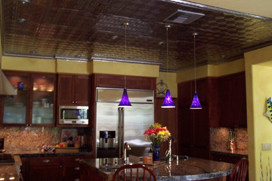Example of an arts and crafts home design design in San Diego