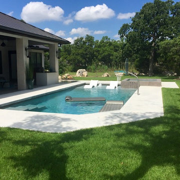 Ledge Lounger in-pool Chaise