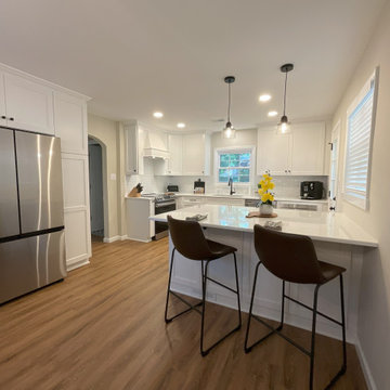 Showplace EVO Sterling Kitchen in Extra White