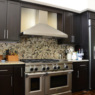 Train Custom Homes-Pictures of Custom Kitchens in Custom Homes.