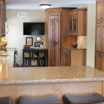 Geneseo, IL-Rustic but Refined