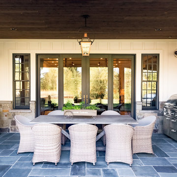 Outdoor Dining Space