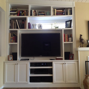Entertainment Centers Built-in (Media Niches)