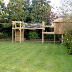 Fun treehouses by Treehouse Life - Garden Playhouses