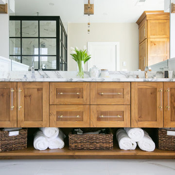 Grid Glass Arabascato Marble Bathroom