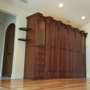 Custom Wardrobes