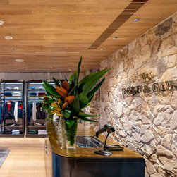 Berwick Irregular Mixed Sandstone Cladding - Rodd & Gunn Brisbane Project - Wall Cladding & Stone Veneer