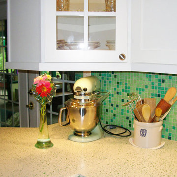 Shades of Green - Retro Kitchen Backsplash